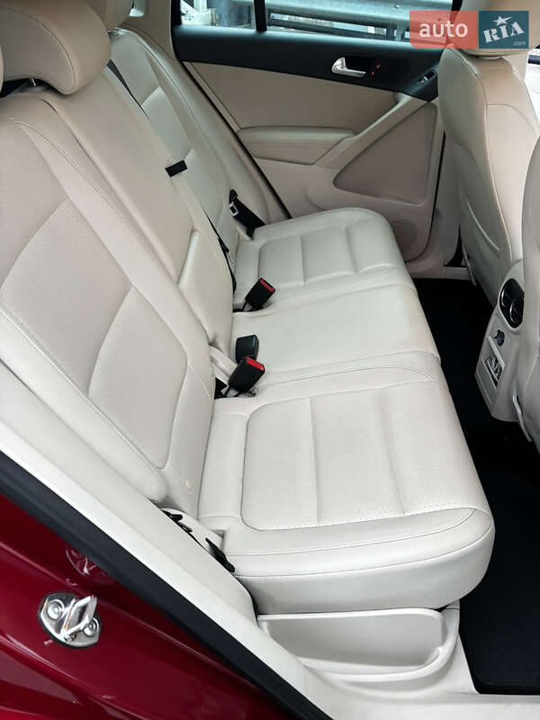 Volkswagen Tiguan 2012