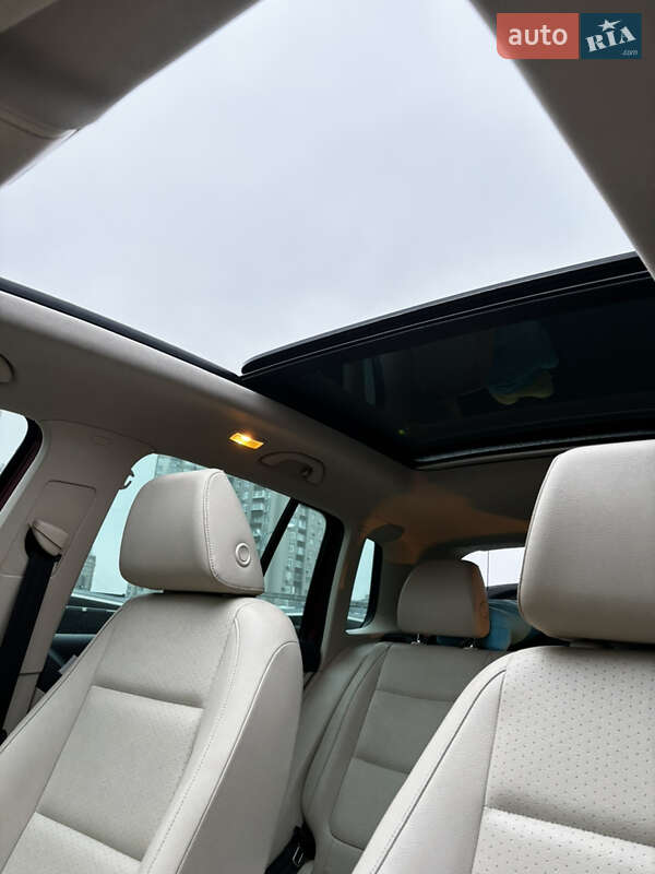 Volkswagen Tiguan 2012