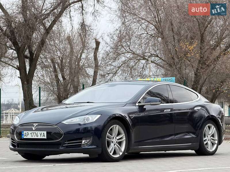 Tesla-5