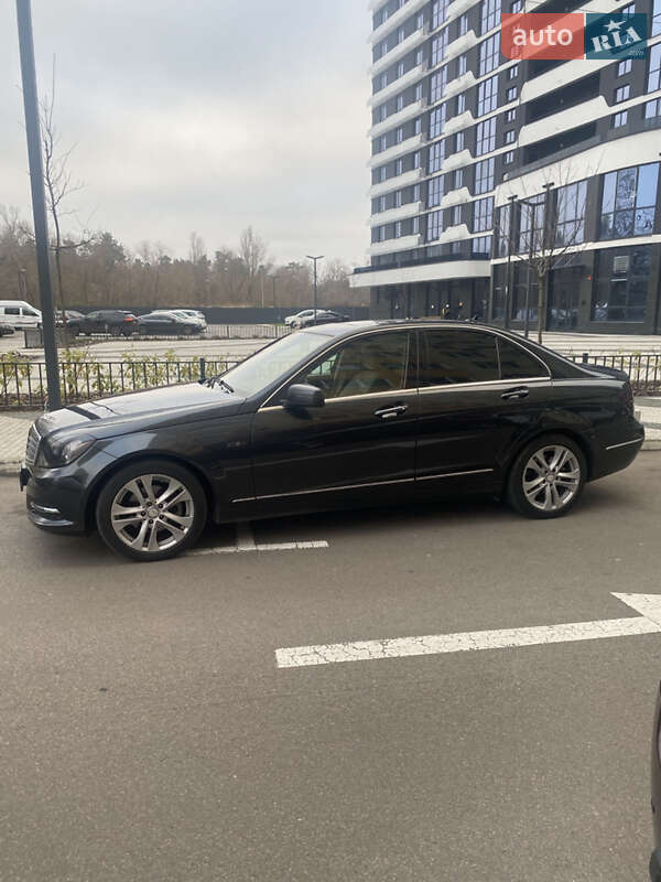 Mercedes-Benz C-Class 2012