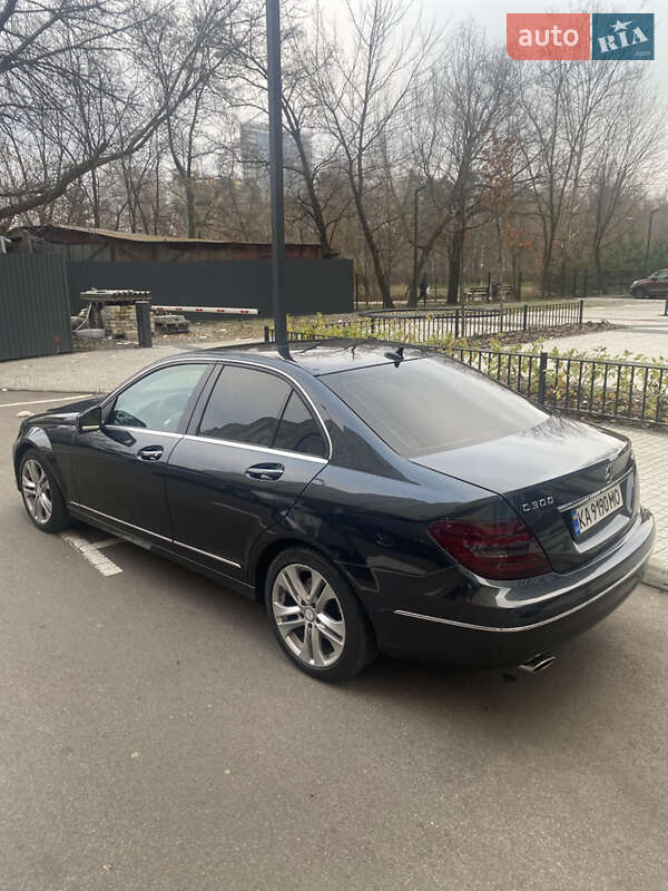 Mercedes-Benz C-Class 2012