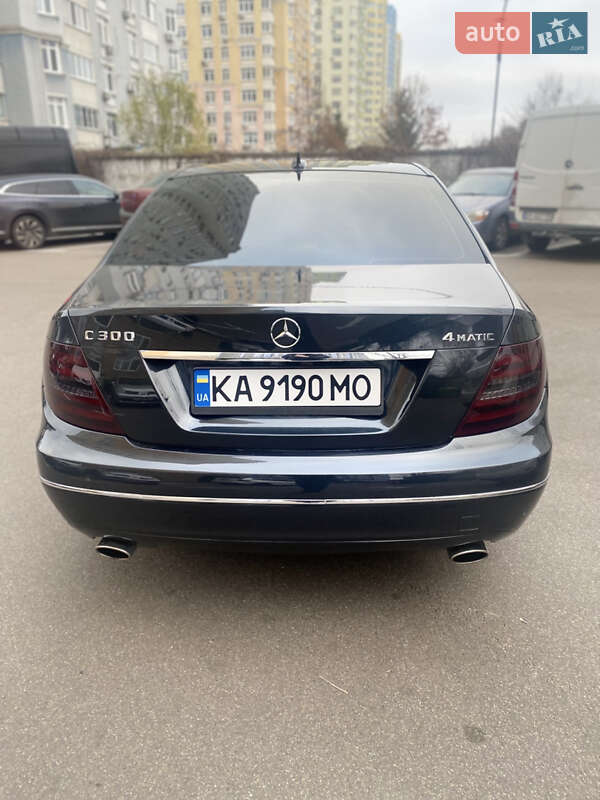 Mercedes-Benz C-Class 2012