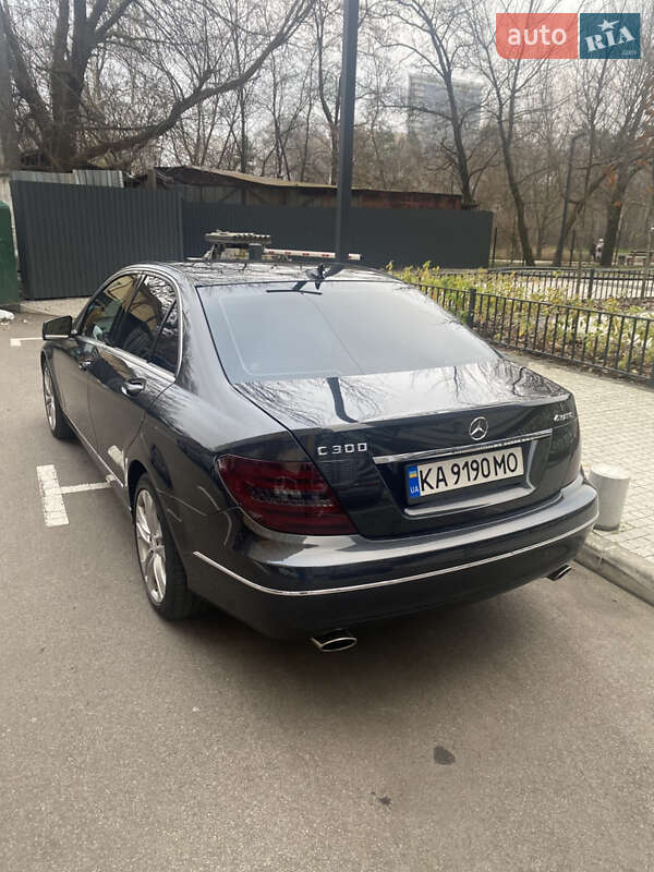 Mercedes-Benz C-Class 2012
