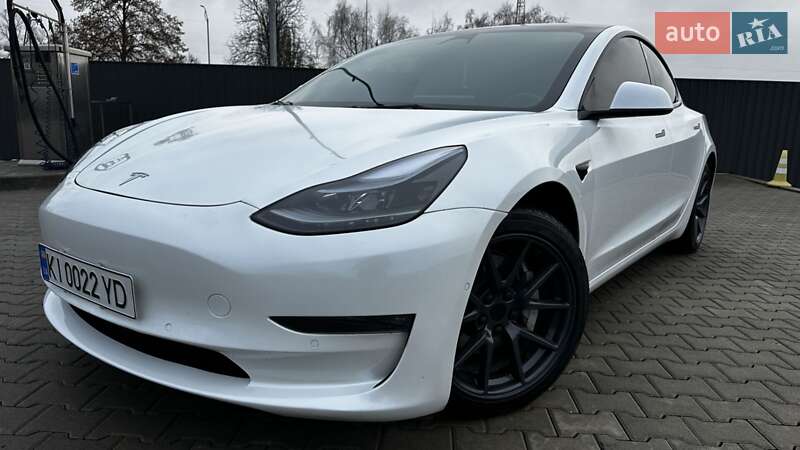 Tesla Model 3 2022