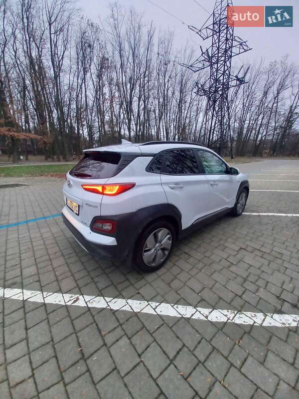 Hyundai-12