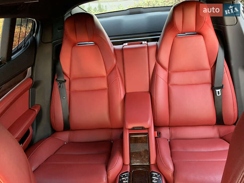 Porsche Panamera 2013