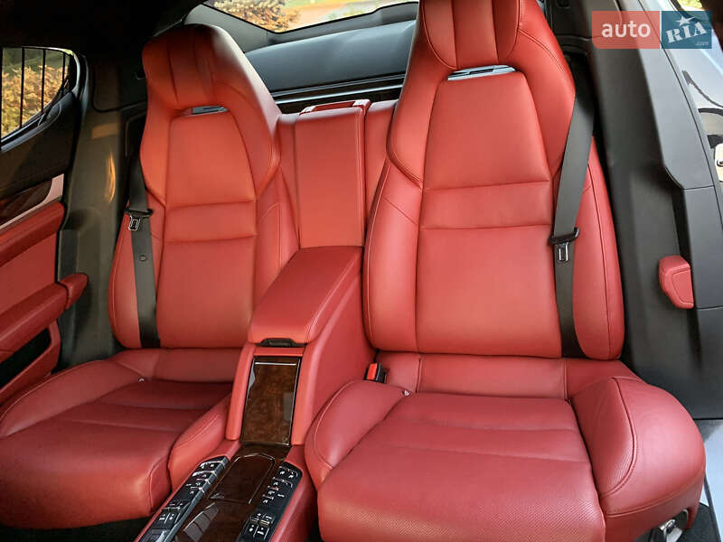 Porsche Panamera 2013