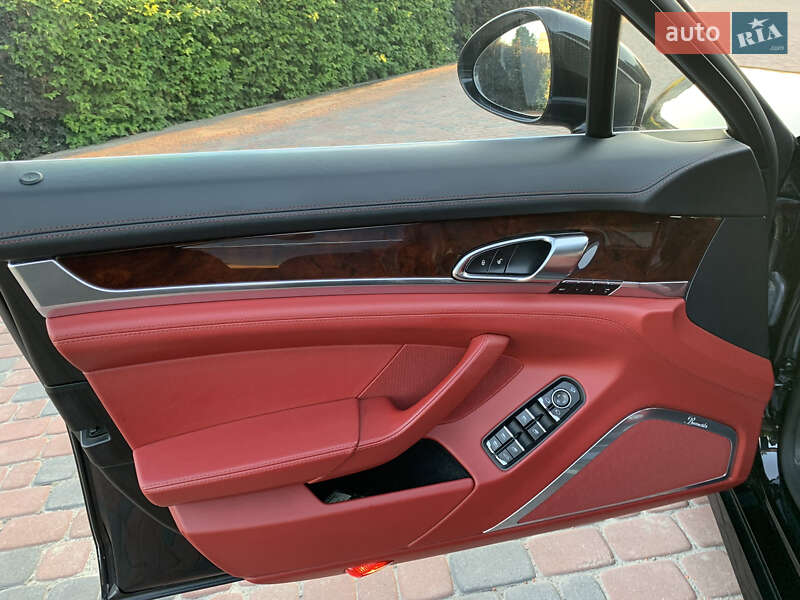 Porsche Panamera 2013