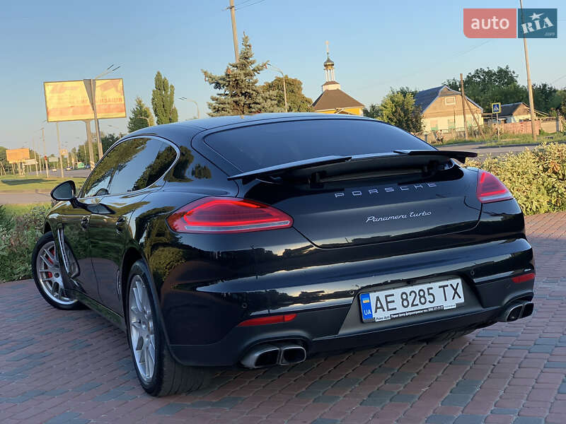 Porsche Panamera 2013