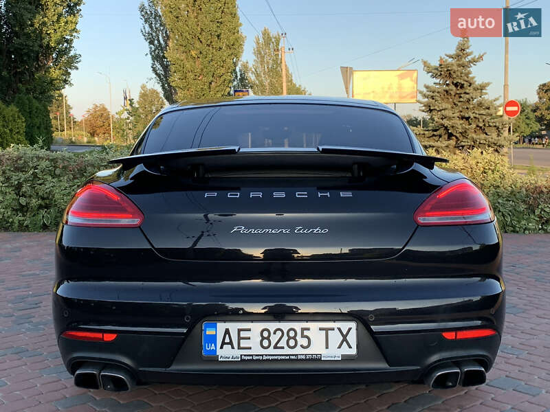 Porsche Panamera 2013