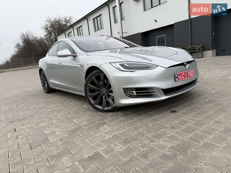 Tesla-18