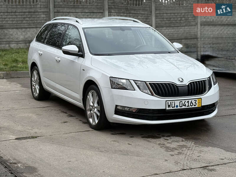 Skoda-12