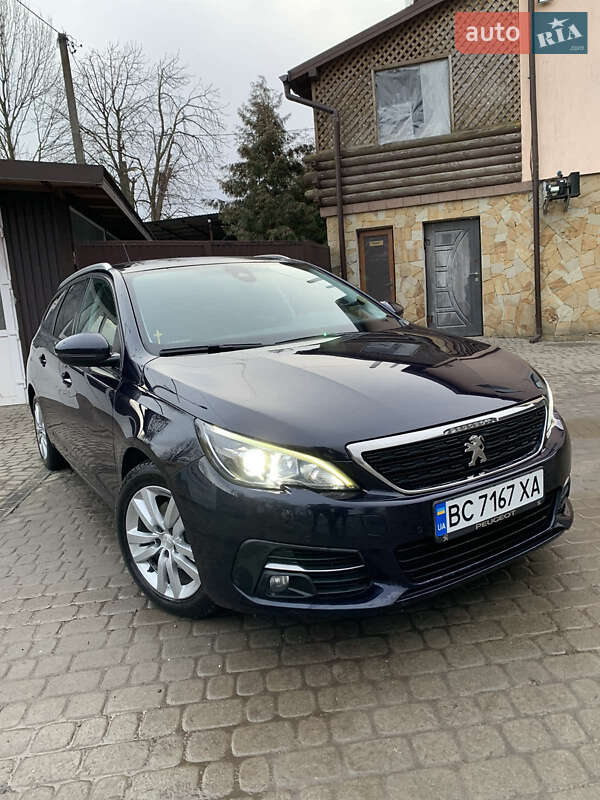 Peugeot-5