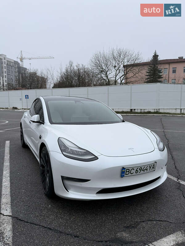 Tesla-0