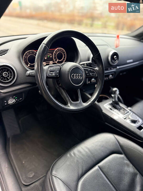 Audi-3
