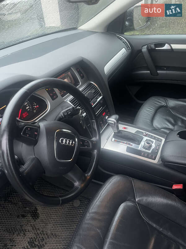 Audi-3