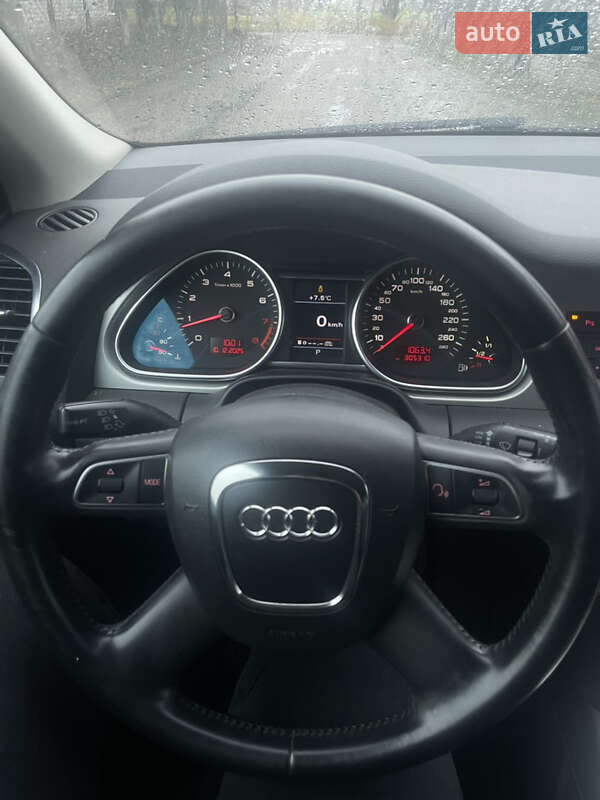 Audi-5
