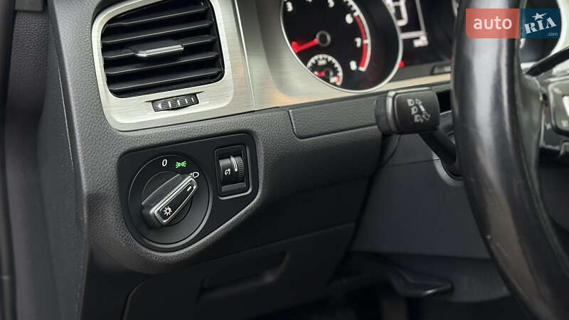 Volkswagen Golf 2016