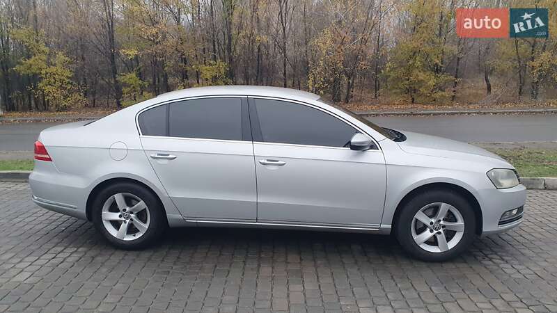 Volkswagen Passat 2011