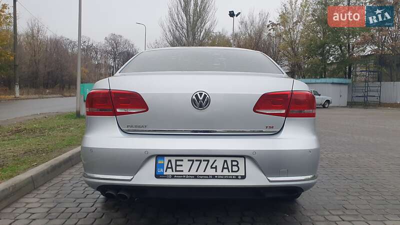 Volkswagen Passat 2011
