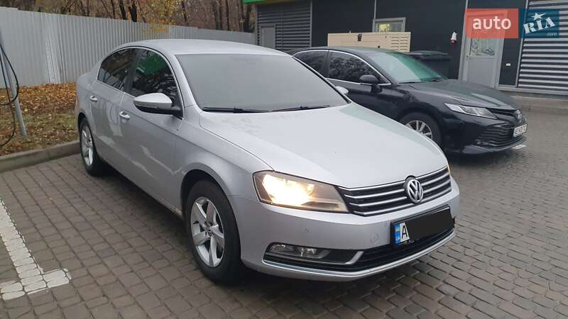 Volkswagen Passat 2011