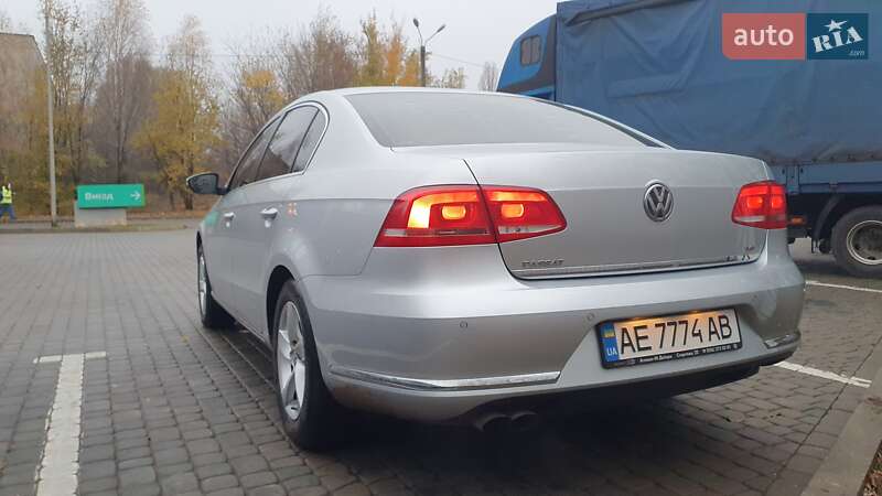 Volkswagen Passat 2011