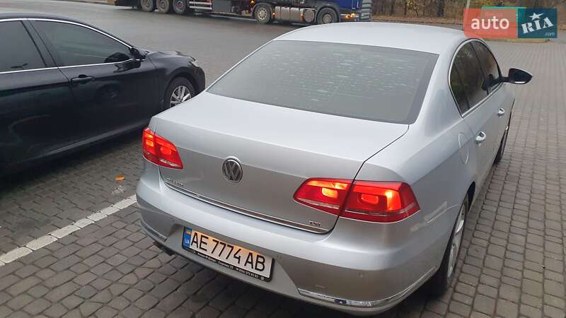 Volkswagen Passat 2011