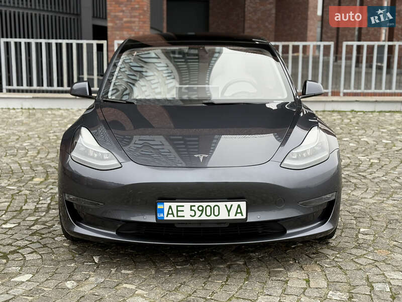 Tesla-5