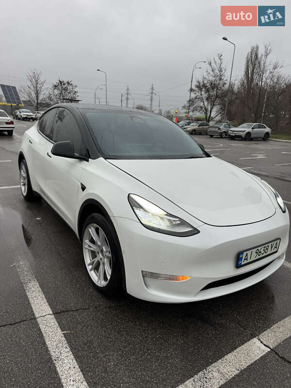 Tesla-8