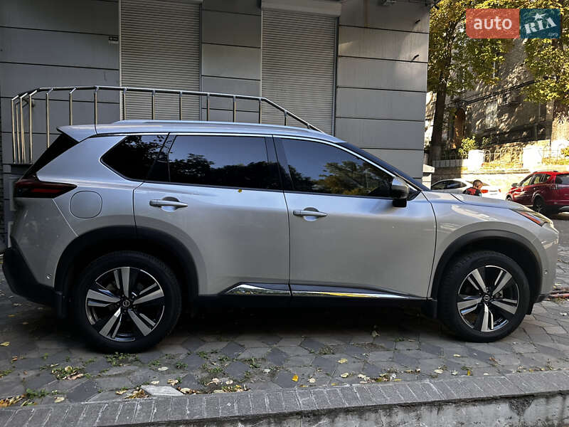 Nissan-1