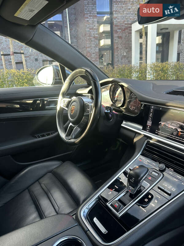 Porsche-45