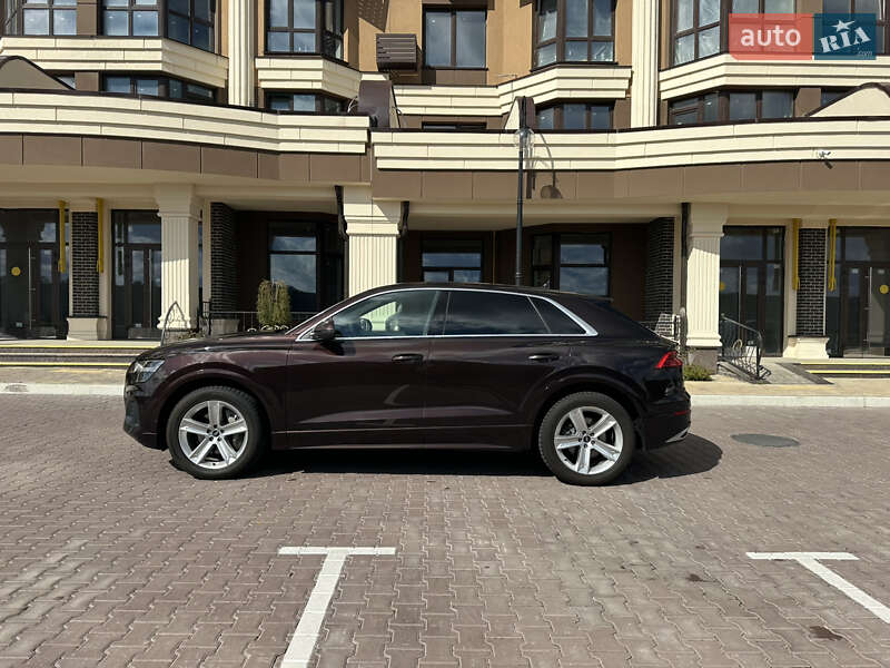 Audi-8