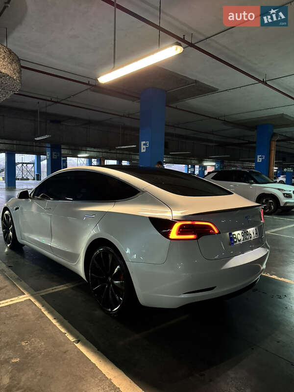 Tesla-6