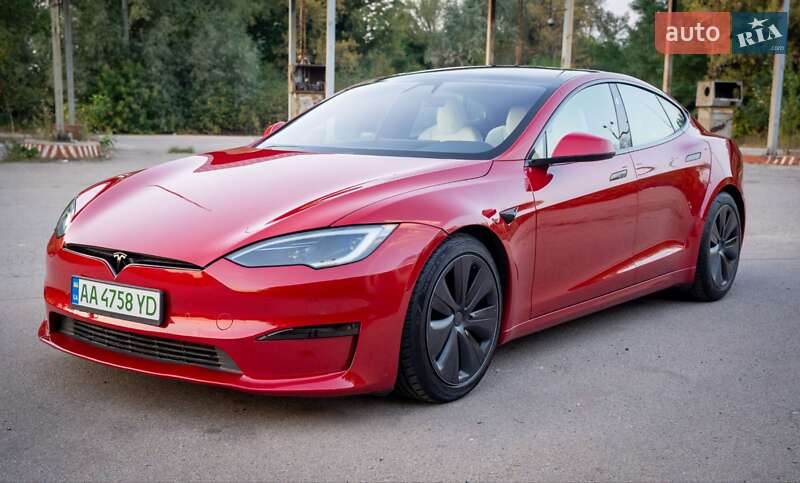 Tesla-3