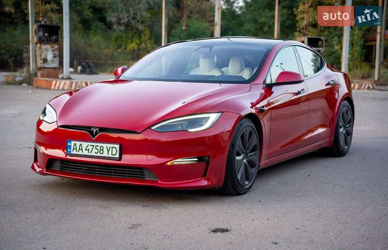 Tesla-4