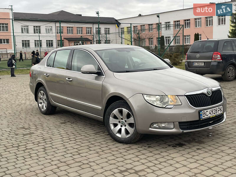 Skoda-28