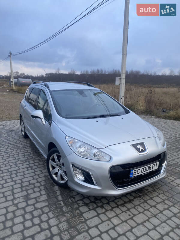 Peugeot 308 2011