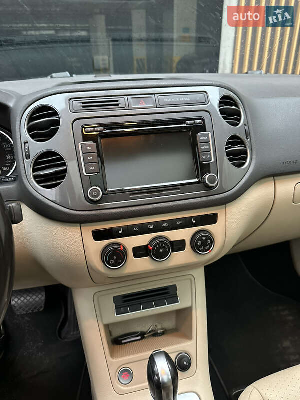 Volkswagen Tiguan 2014