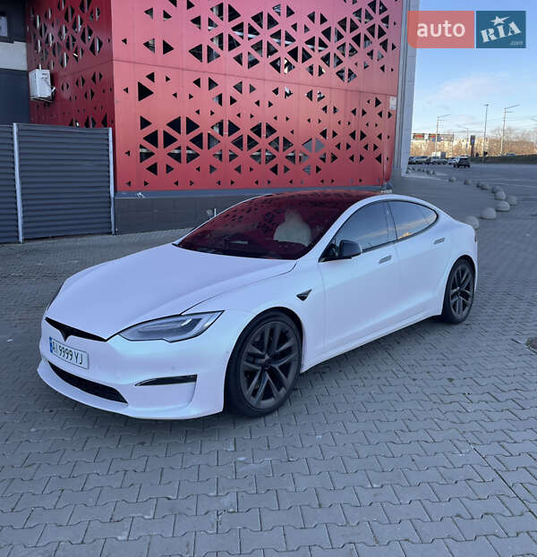 Tesla-11