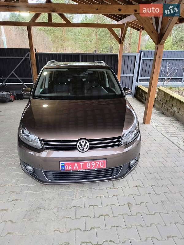 Volkswagen Touran 2012