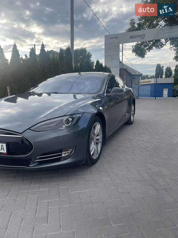 Tesla-13