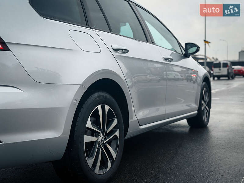 Volkswagen Golf 2020