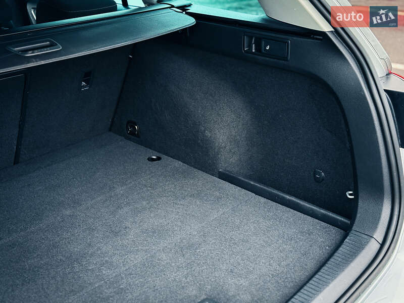 Volkswagen Golf 2020