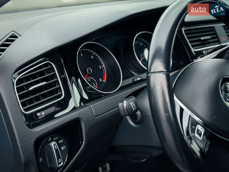 Volkswagen Golf 2020