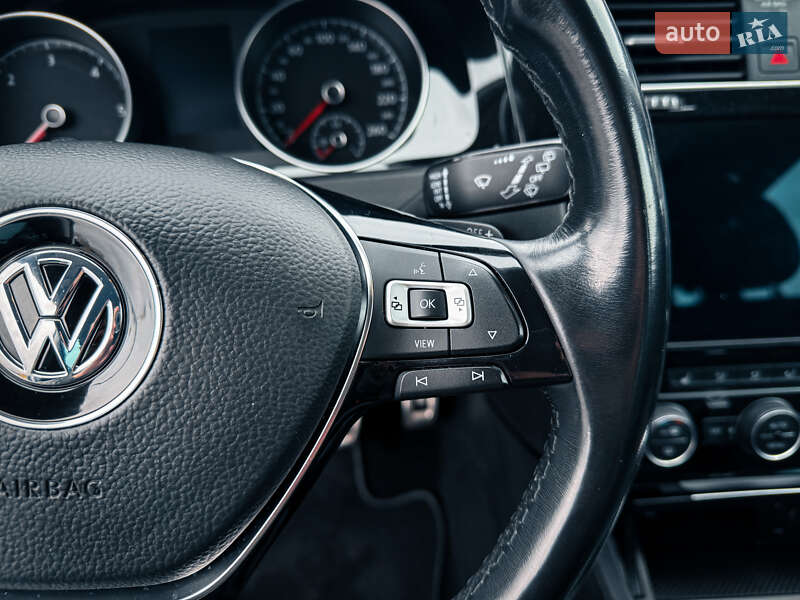 Volkswagen Golf 2020