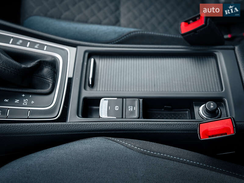 Volkswagen Golf 2020