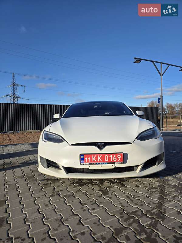 Tesla Model S 2017