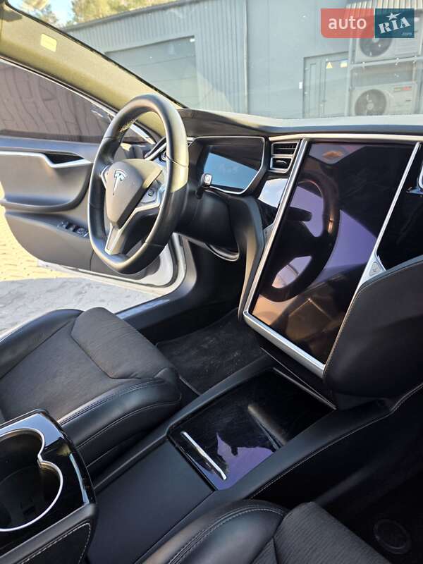 Tesla Model S 2017