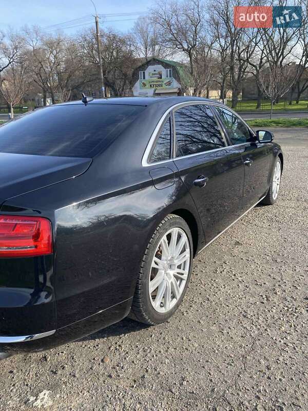Audi A8 2013