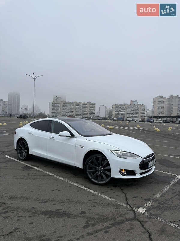 Tesla-15